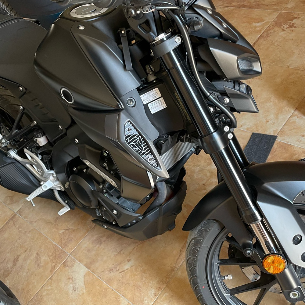 Intake Cover For YAMAHA MT-125 – Tank Divider Mesh recenzja i cena